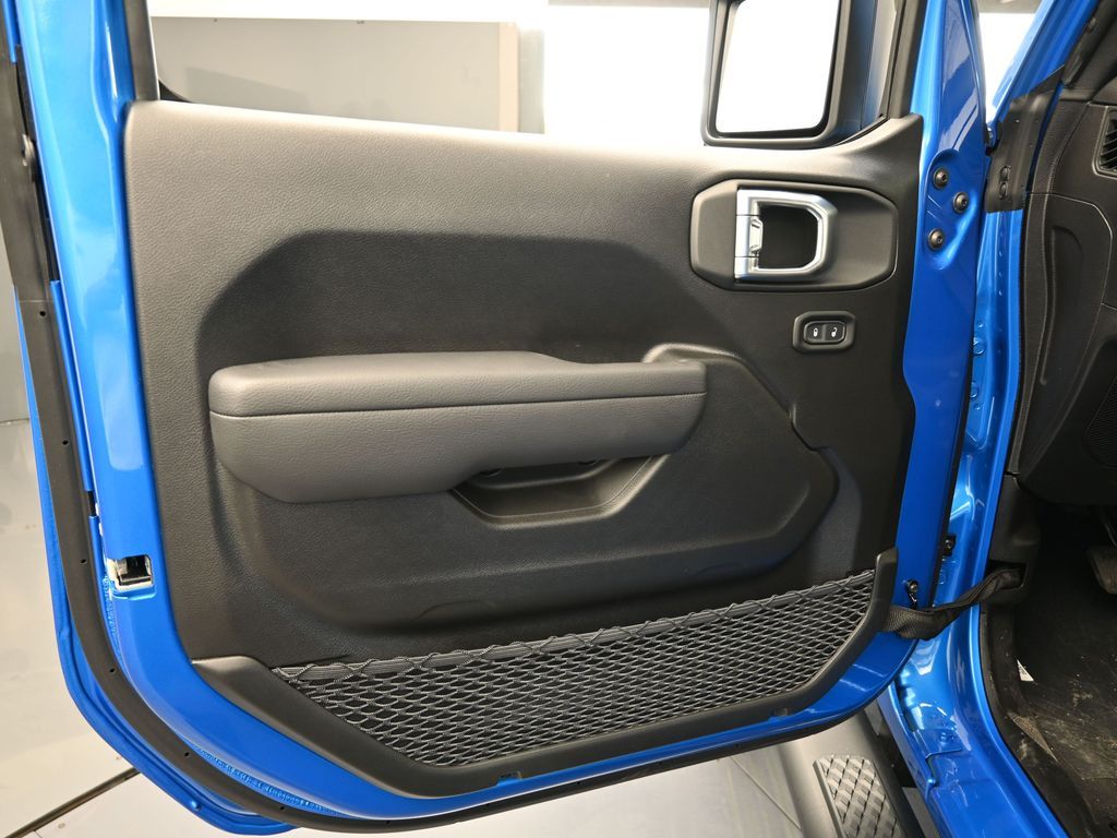 New 2026 hydro blue pearlcoat Jeep Sport image 15