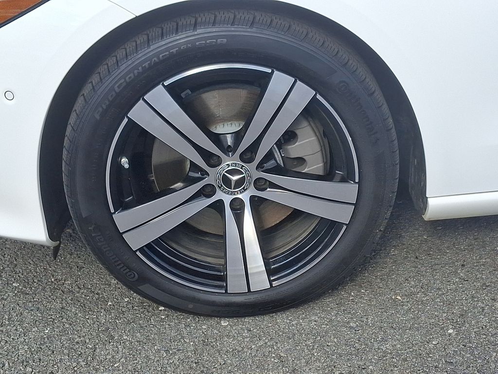 2025 Mercedes-Benz C-Class C 300 8