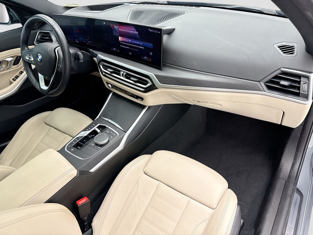 Thumbnail: 2023 BMW 3 Series - 16