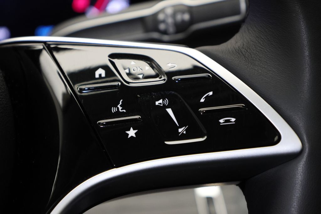 Thumbnail: 2026 Mercedes-Benz GLE - 22