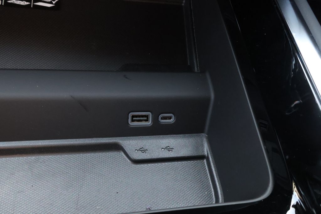 Thumbnail: 2026 Chevrolet Tahoe - 31