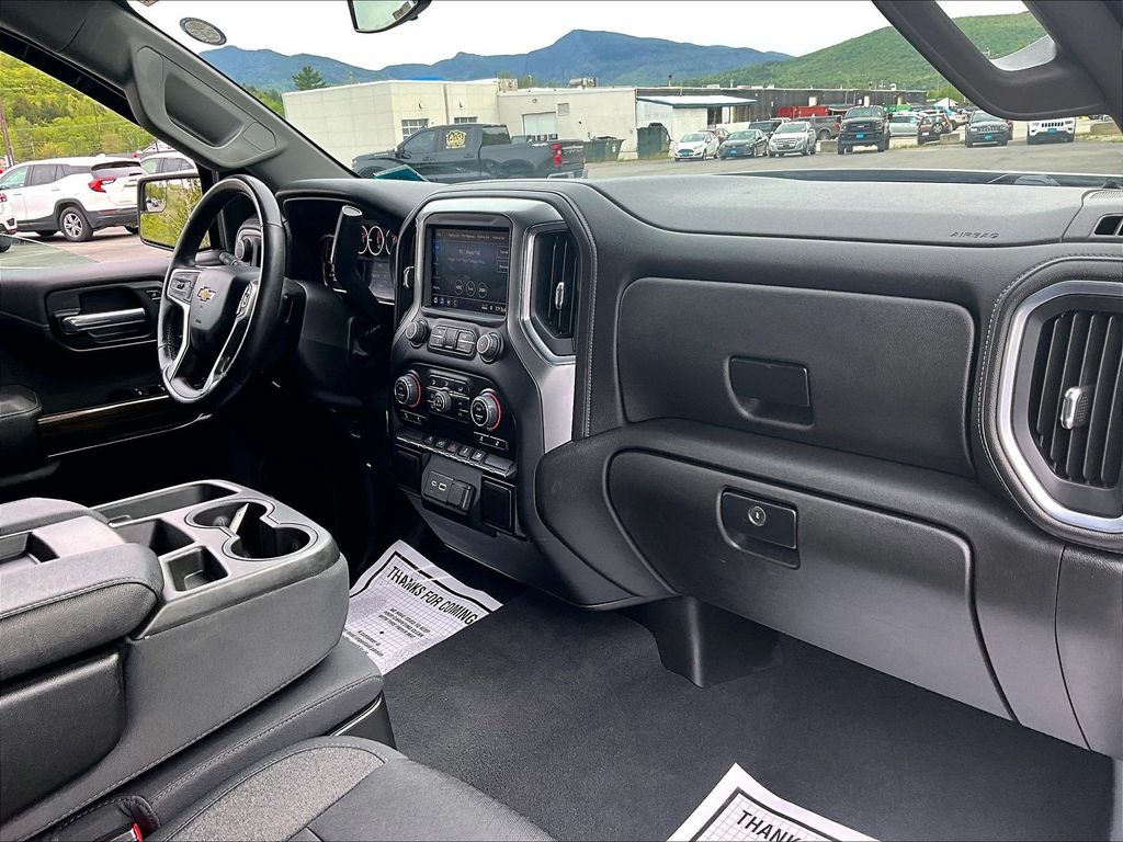 2021 Chevrolet Silverado 1500 — photo 14
