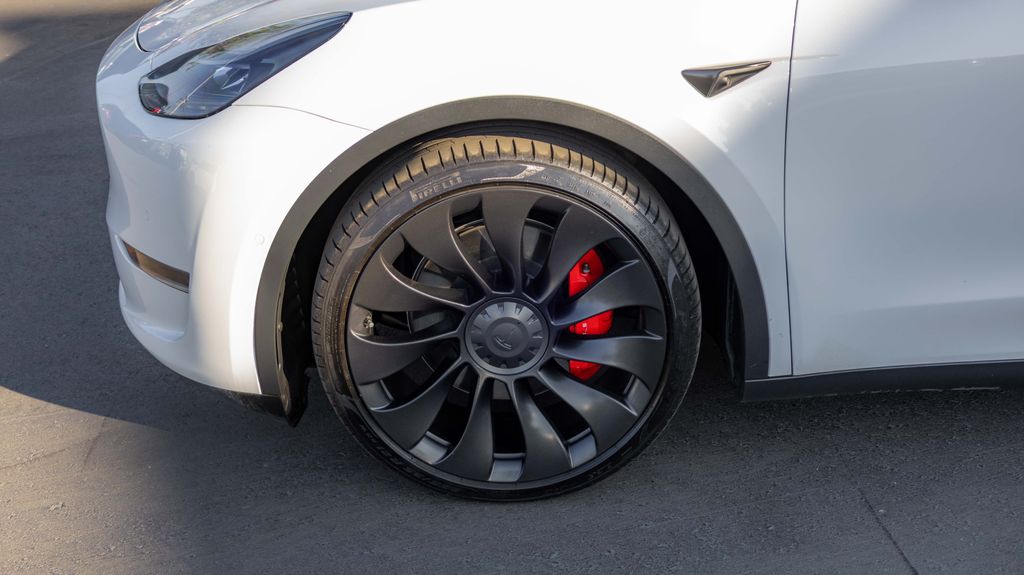 Used 2022 Tesla Model Y Performance 4D Sport Utility