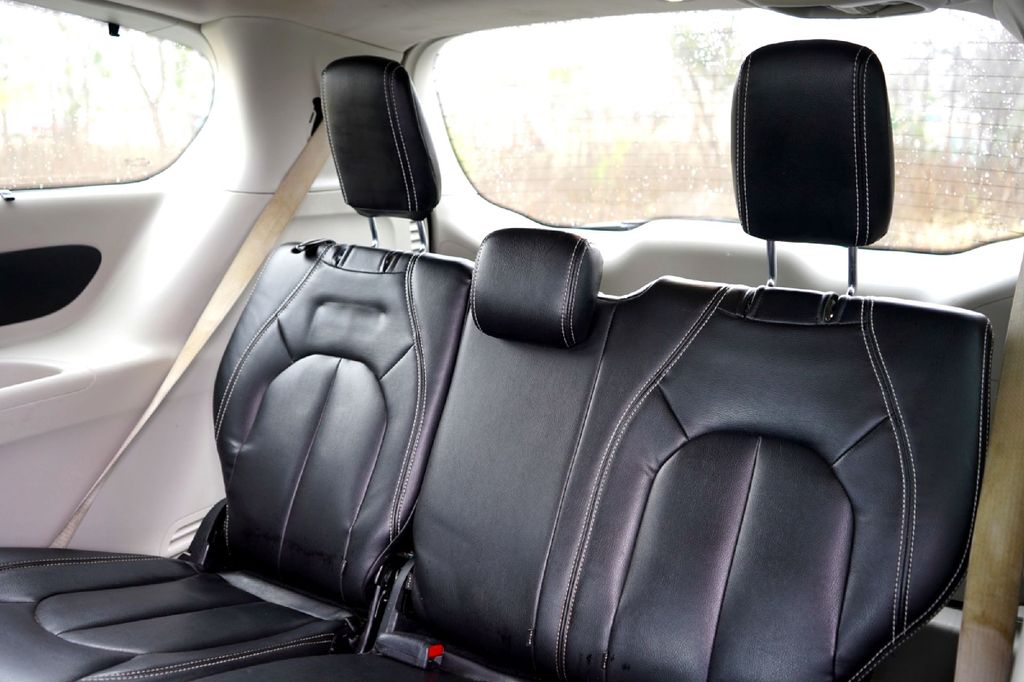 Used Car 2017 Chrysler Pacifica  Touring L For Sale Under $12,000 In Taylor, Texas