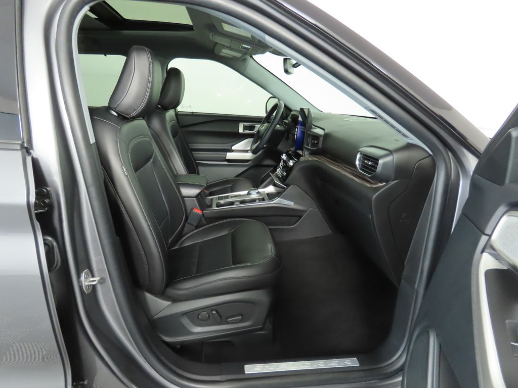 2023 Ford Explorer Limited 21