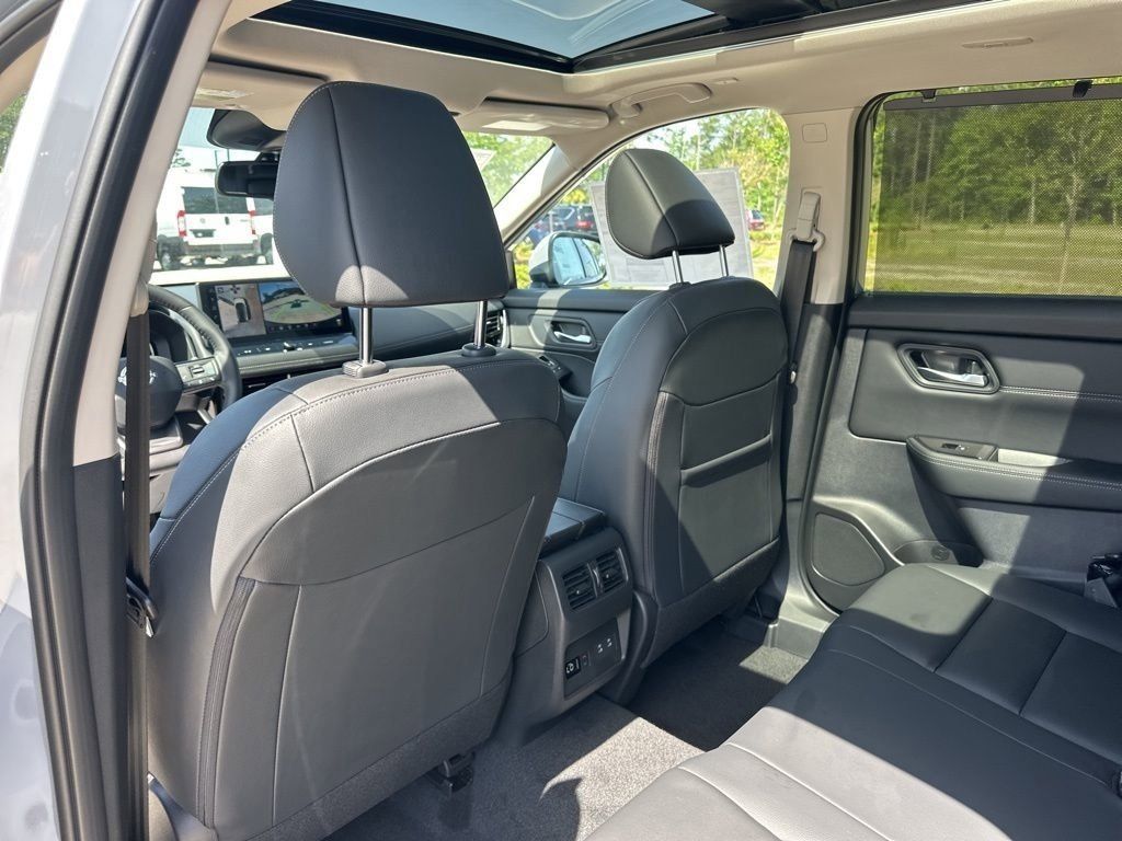 2025 Boulder Gray Pearl Nissan Rogue SL FWD SUV