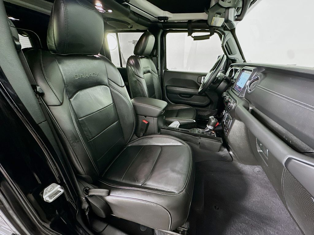 Thumbnail: 2020 Jeep Wrangler - 28