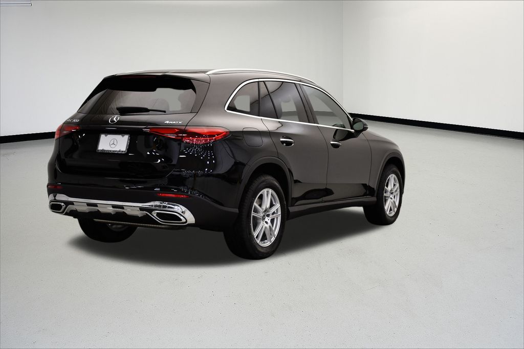 Thumbnail: 2025 Mercedes-Benz GLC - 5