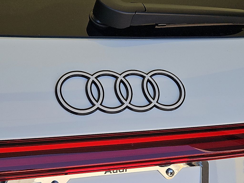 Thumbnail: 2026 Audi Q5 - 18