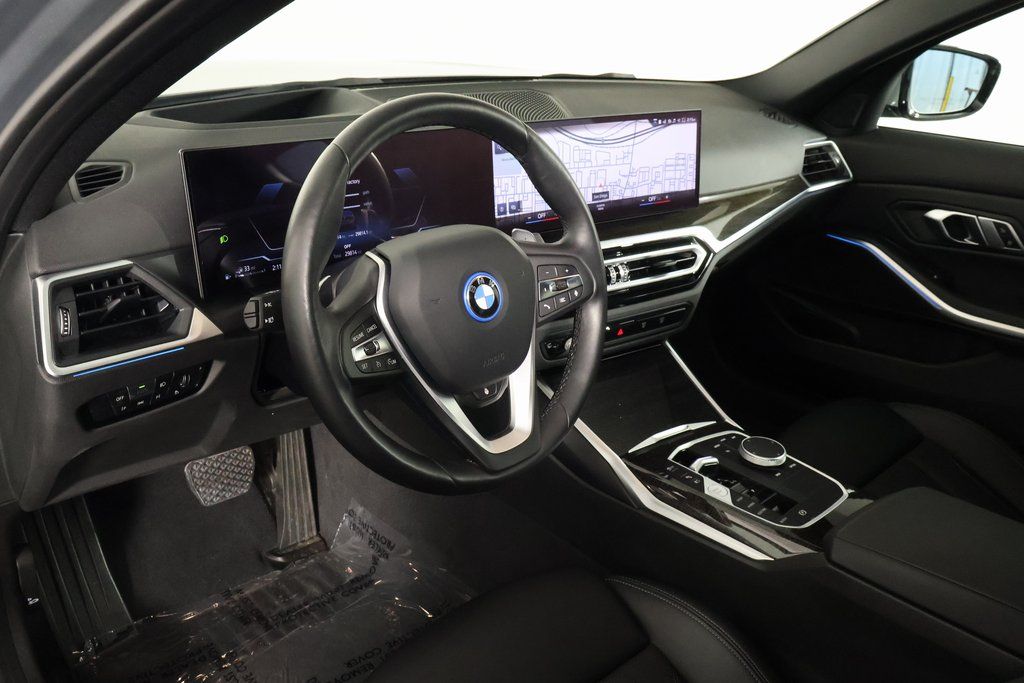 Thumbnail: 2023 BMW 3 Series - 7
