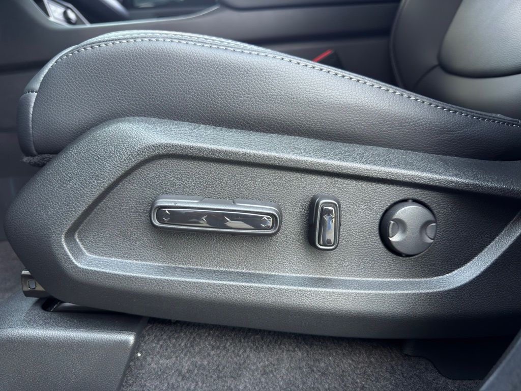 2025 Honda Pilot EX-L Black at Community Honda