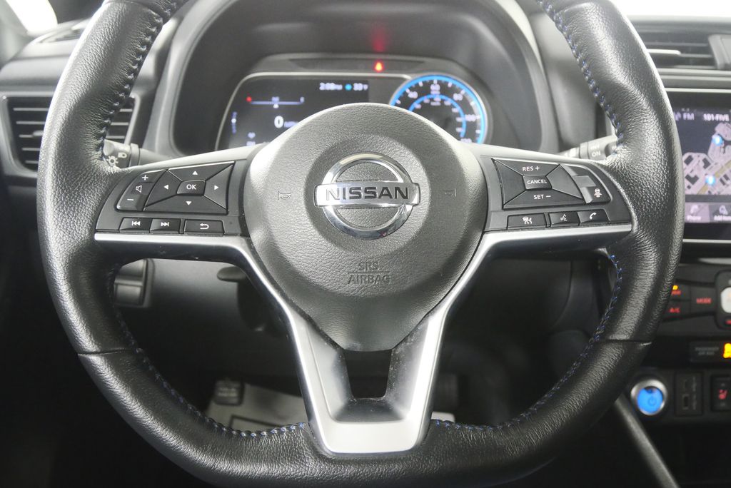 Thumbnail: 2022 Nissan Leaf - 19