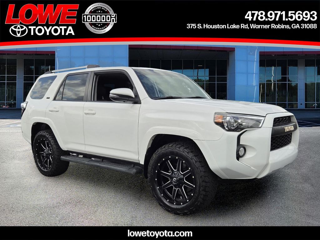 Super White 2019 Toyota 4Runner SR5 Premium 4WD SUV / Crossover Four-Wheel Drive 5-Speed Automatic Overdrive