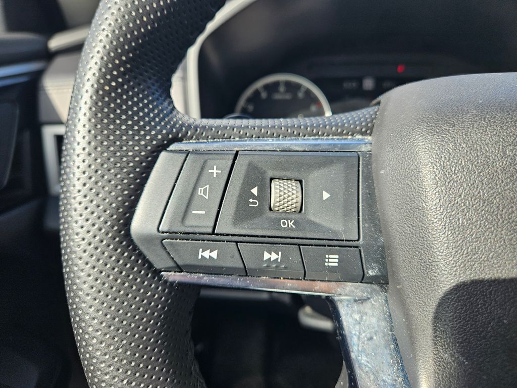 Thumbnail: 2024 Mitsubishi Outlander - 21