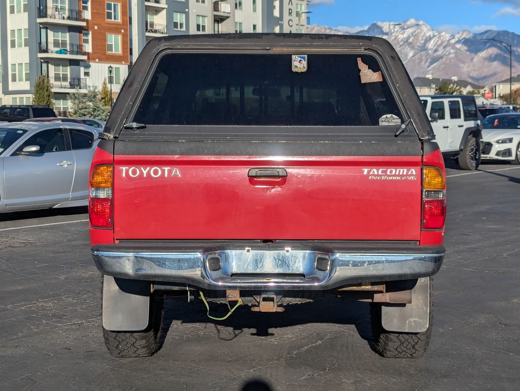 2004 Toyota Tacoma PreRunner 8