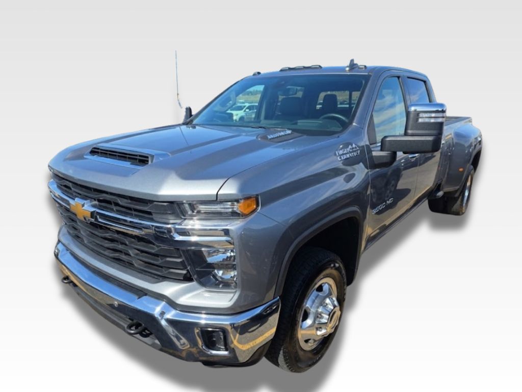 2025 Chevrolet Silverado HD LT 4WD Crew Cab Long Box DRW's photo
