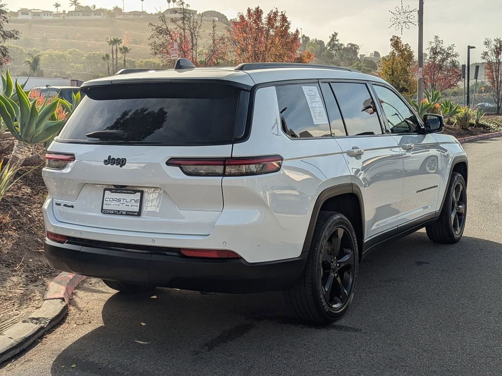 2023 Jeep Grand Cherokee L Altitude 5