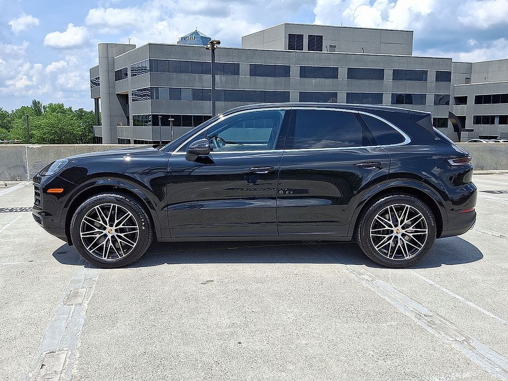 Thumbnail: 2025 Porsche Cayenne - 2