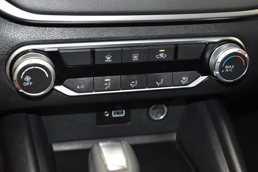 Thumbnail: 2022 Nissan Altima - 20