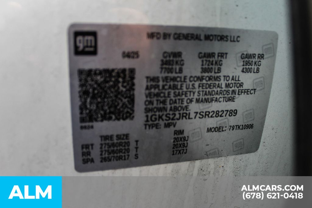 Used 2025 White GMC Denali image 41