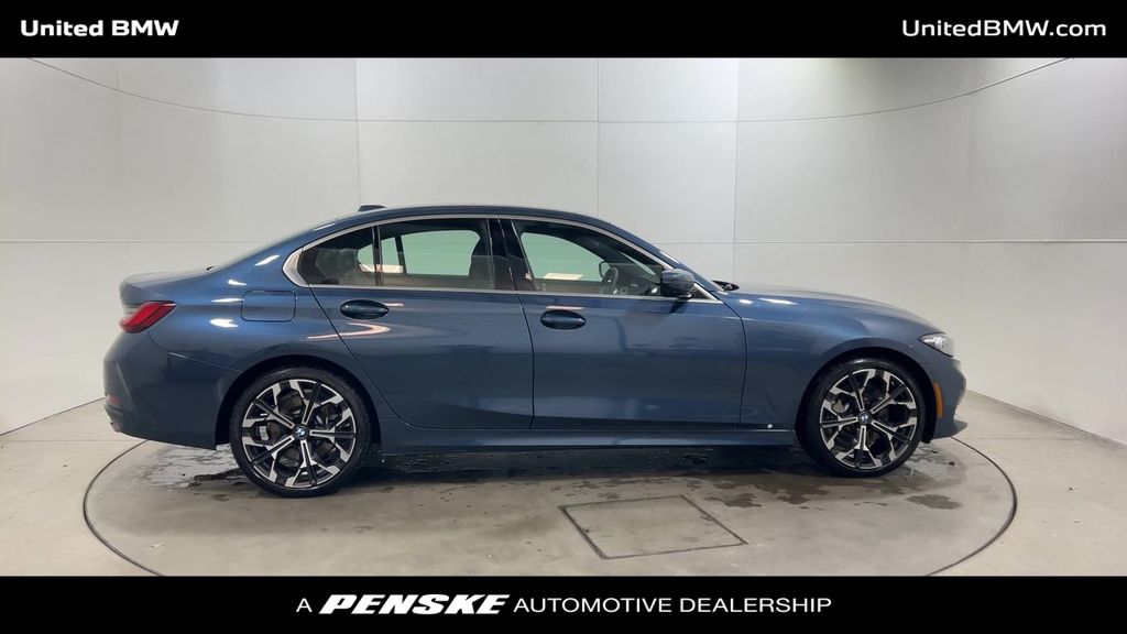 Thumbnail: 2025 BMW 3 Series - 9