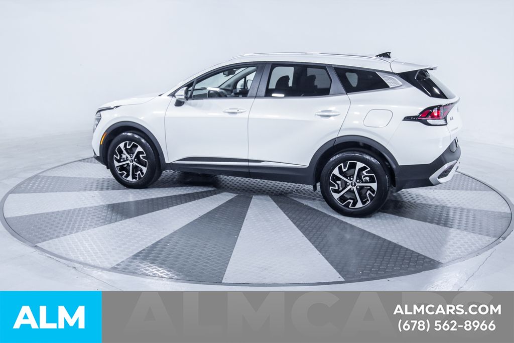 Used 2024 White Kia EX image 5