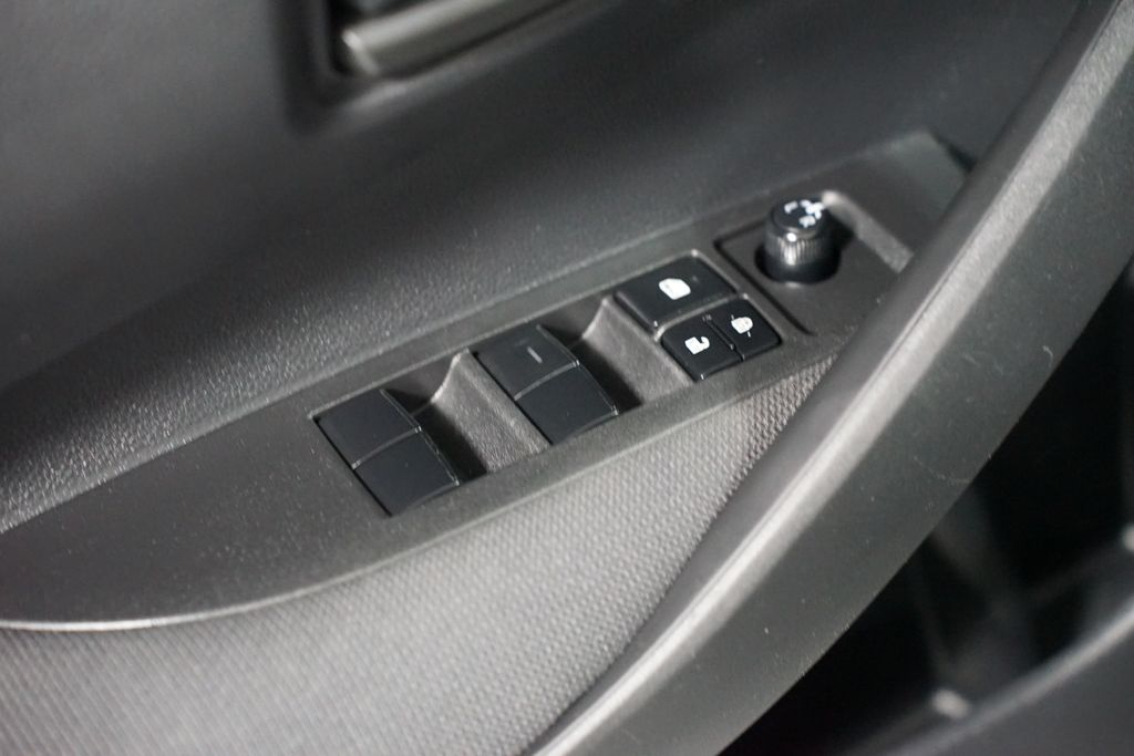 Thumbnail: 2022 Toyota Corolla - 27