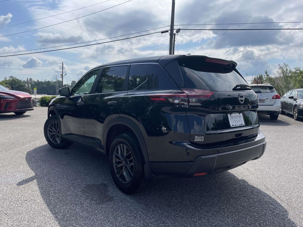 2025 Super Black Nissan Rogue S FWD SUV