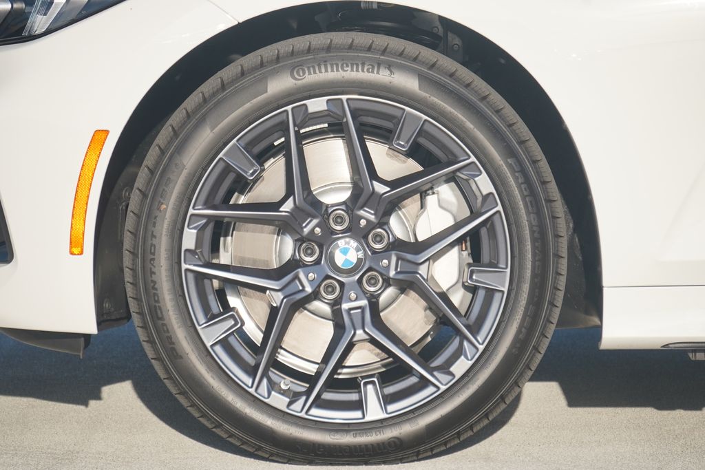 Thumbnail: 2025 BMW 3 Series - 5