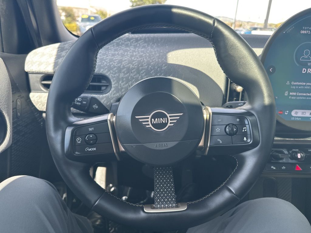 Thumbnail: 2025 MINI Cooper - 17