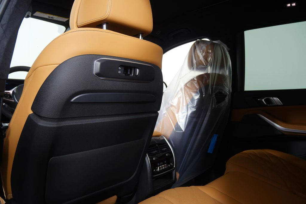 2026 BMW X7 xDrive40i 19