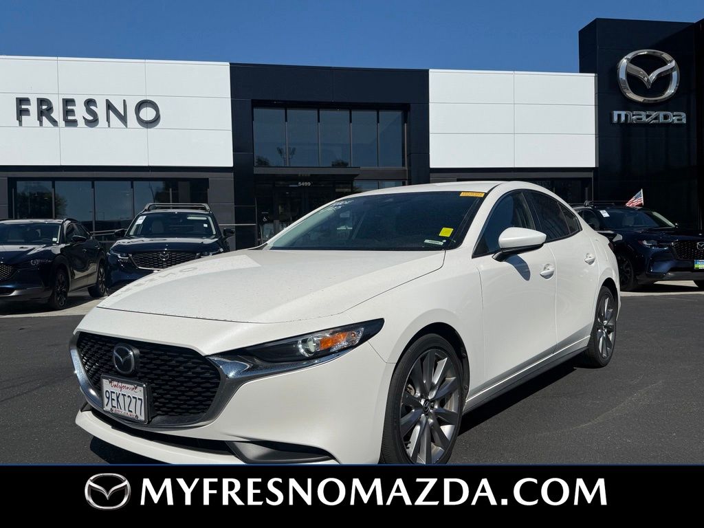Snowflake White Pearl 2022 Mazda MAZDA3 Sedan Front-Wheel Drive 6-Speed Automatic