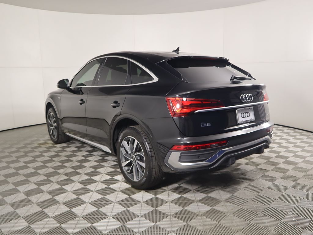 Thumbnail: 2022 Audi Q5 - 7