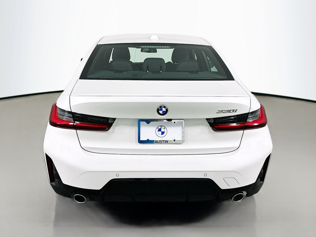 Thumbnail: 2026 BMW 3 Series - 6