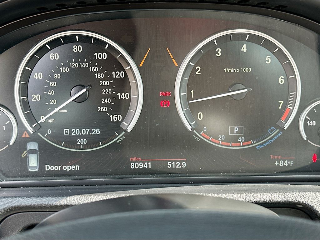 Used 2012 Gray BMW 550i xDrive Gran Turismo image 13