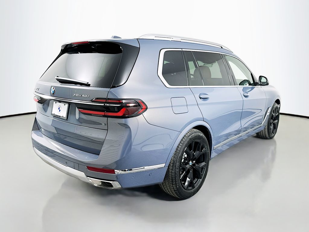 Thumbnail: 2026 BMW X7 - 5