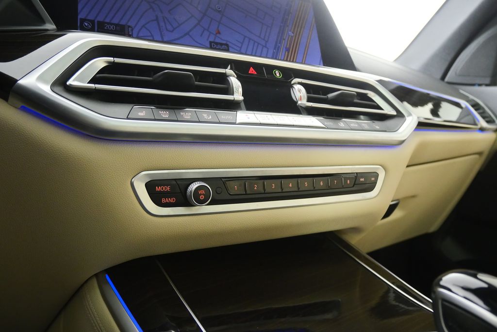 Thumbnail: 2020 BMW X5 - 26