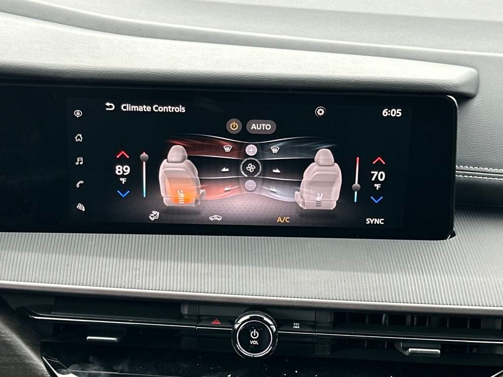2025 Nissan Murano SV photo