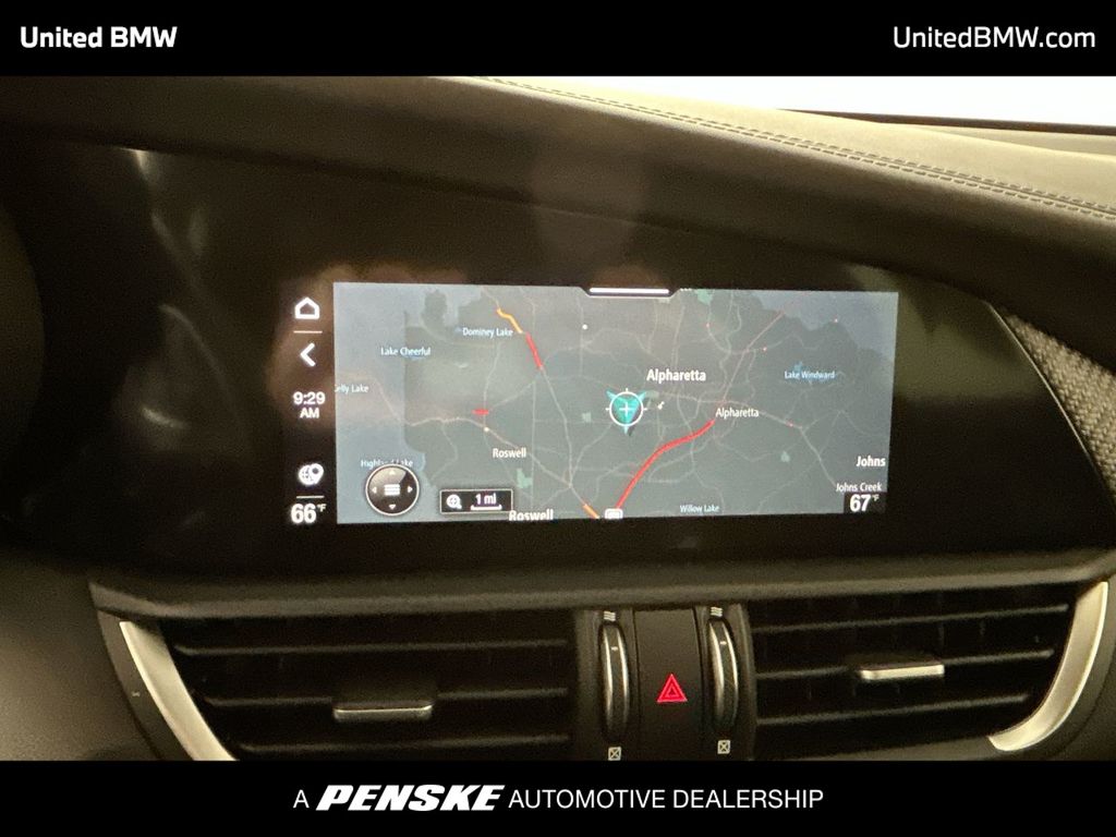 Thumbnail: 2024 Alfa Romeo Giulia - 18