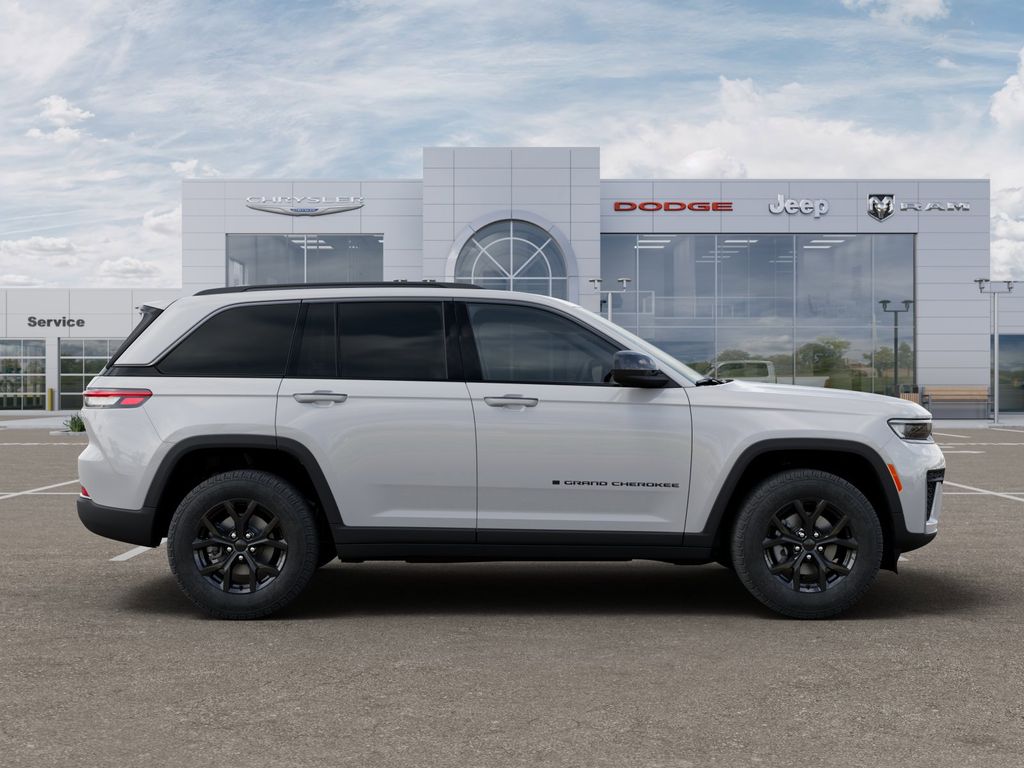New 2026 White Jeep Altitude image 21