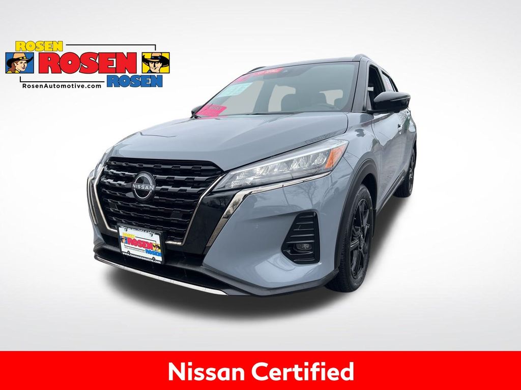 2024 Nissan Kicks SR photo