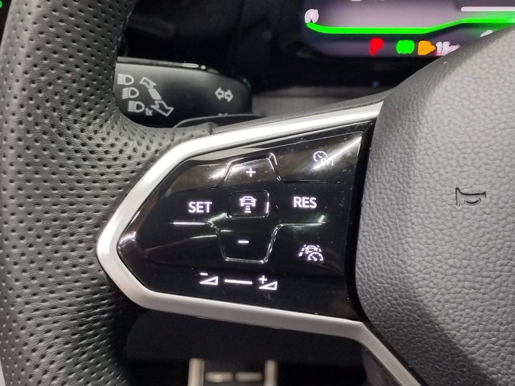 2022 Volkswagen Golf GTI Autobahn