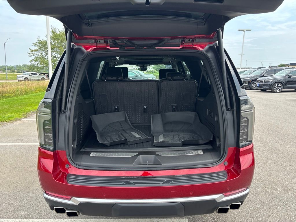 Used 2025 Chevrolet Suburban SUV