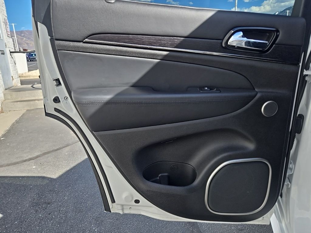 Used 2021 White Jeep High Altitude image 43