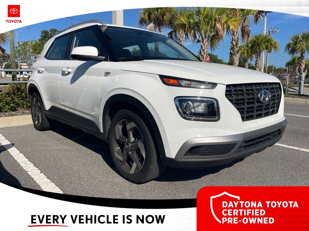 Used 2025 Hyundai Venue SUV