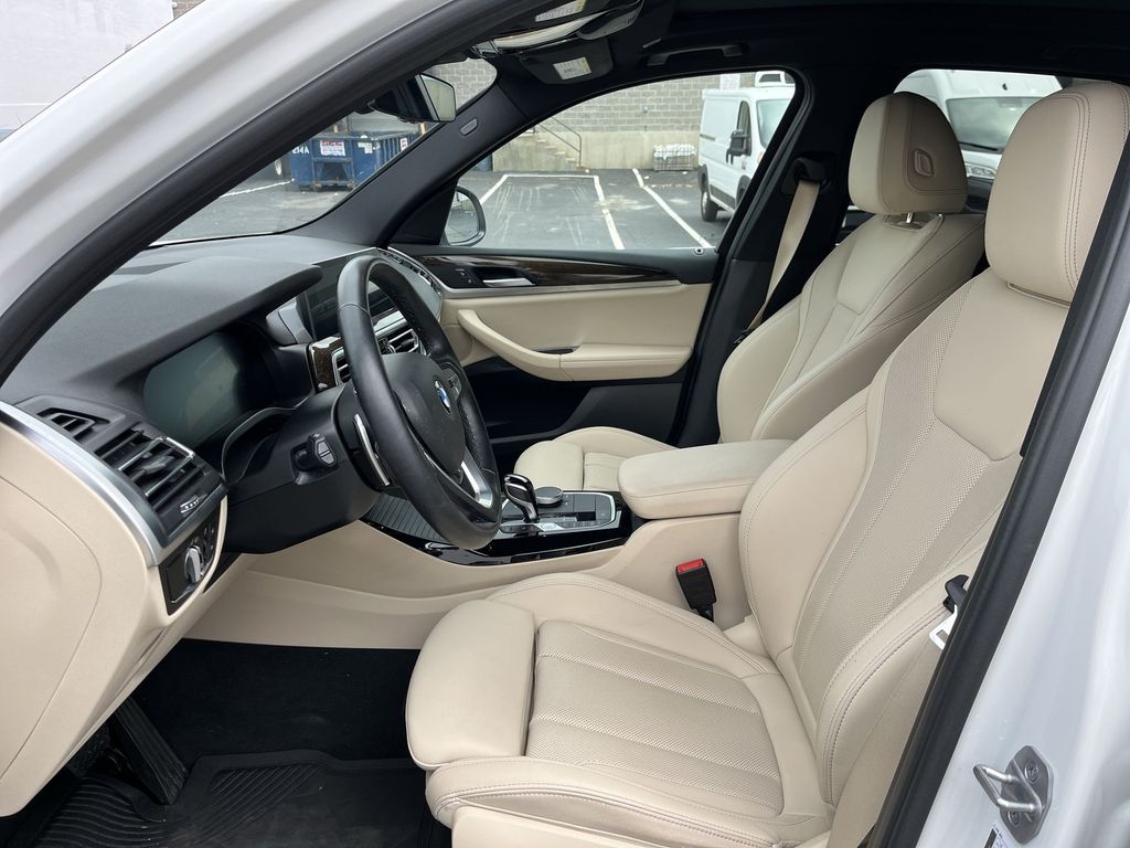 Thumbnail: 2022 BMW X3 - 11