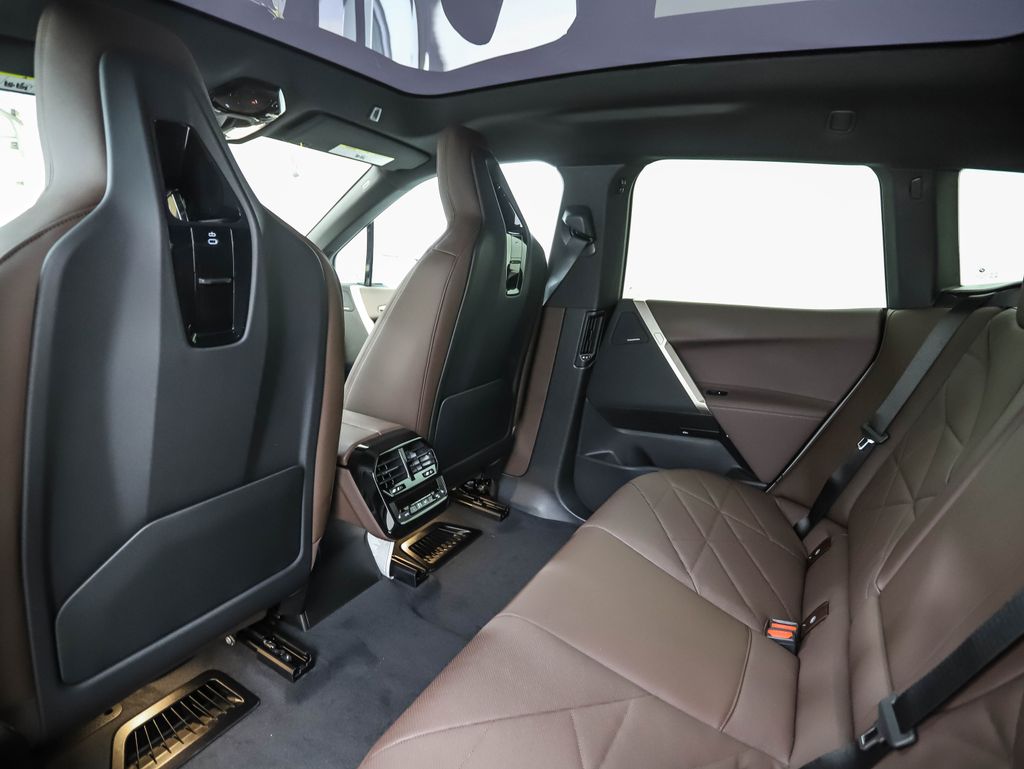 Thumbnail: 2026 BMW iX - 22