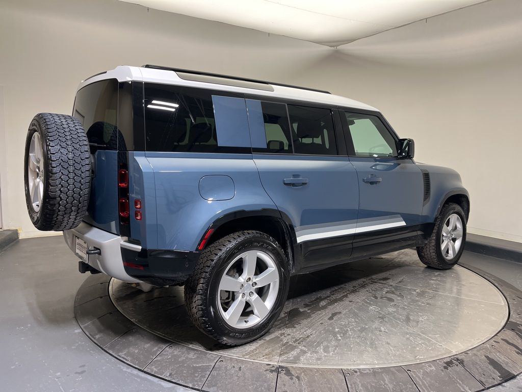 Thumbnail: 2025 Land Rover Defender - 5