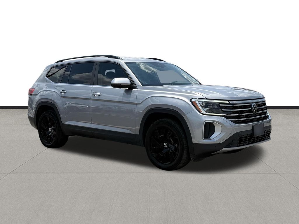 2024 Volkswagen Atlas 2.0T SE w/Technology  at Toyota of Victoria
