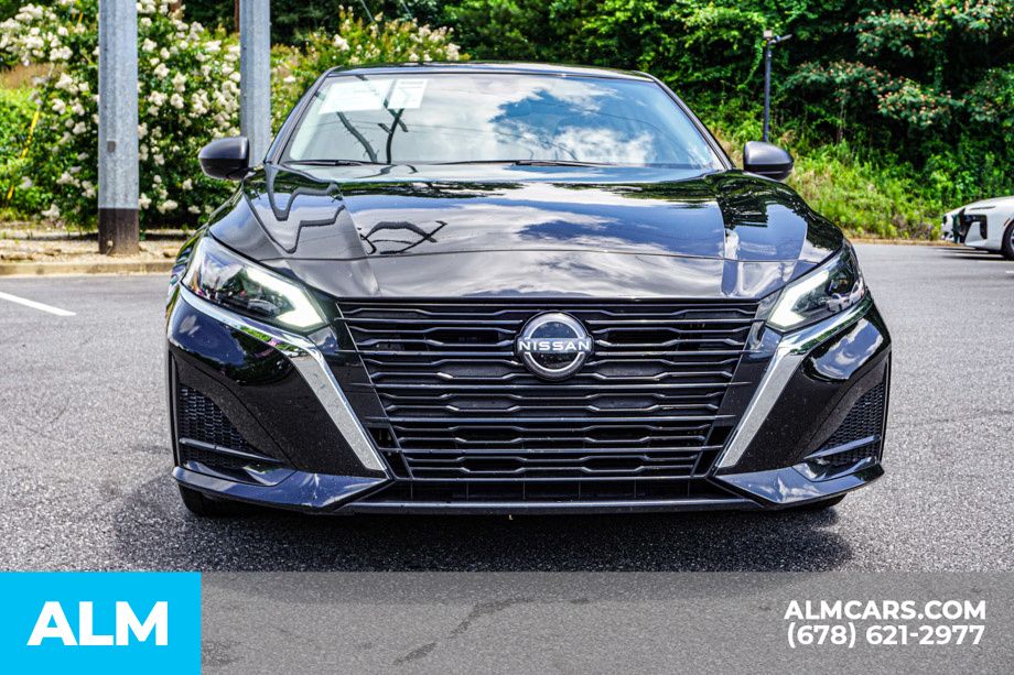 Used 2025 Black Nissan 2.5 SV image 10